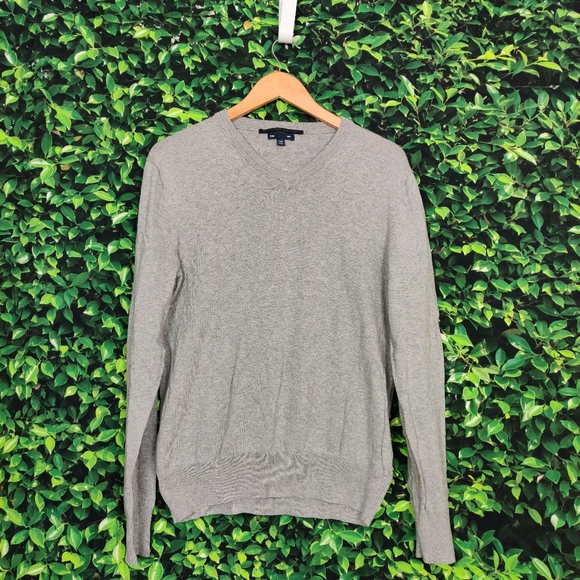 Gap Grey V-Neck Long Sleeve Sweatshirt - Picture 1 of 3